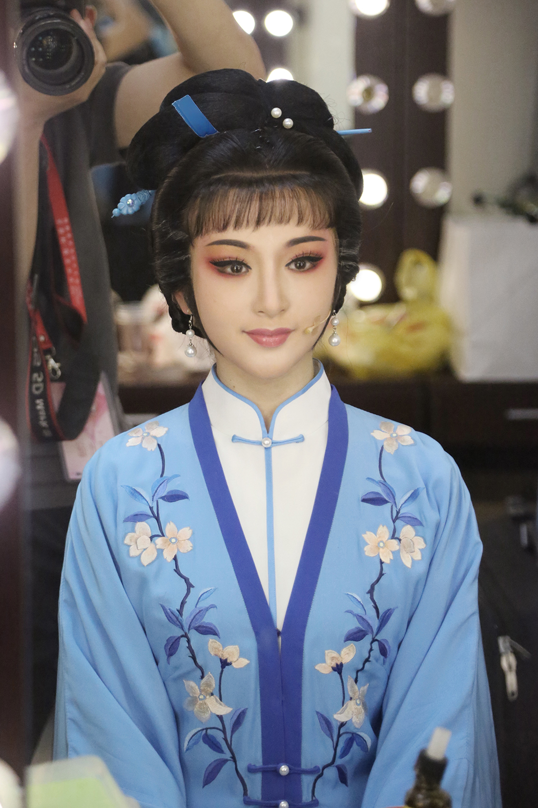 zx">1 /sup>,丽水人,工 a target="_blank" href="/item/花旦/30465"