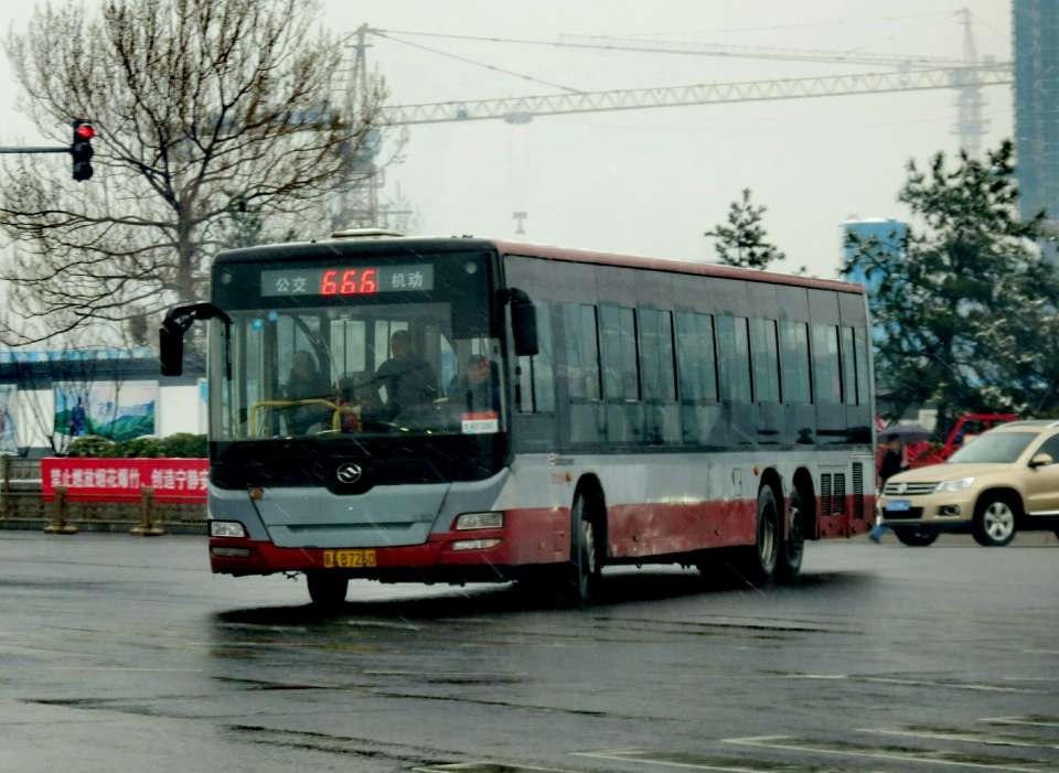 北京公交666路