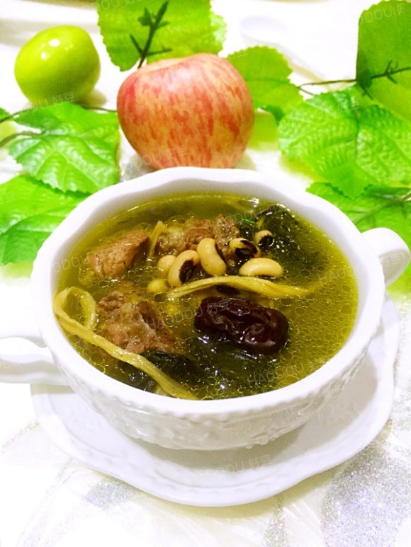 菜干排骨煲