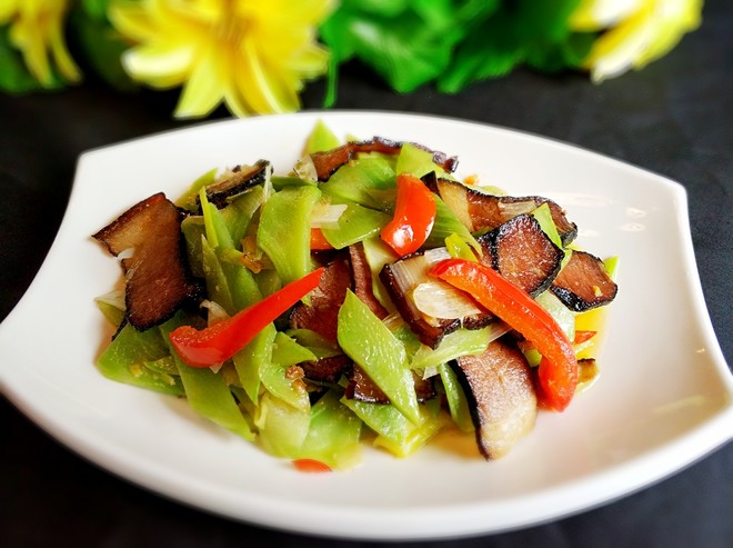 href="/item/莴笋/1156895" data-lemmaid="1156895">莴笋 /a>,腊肉