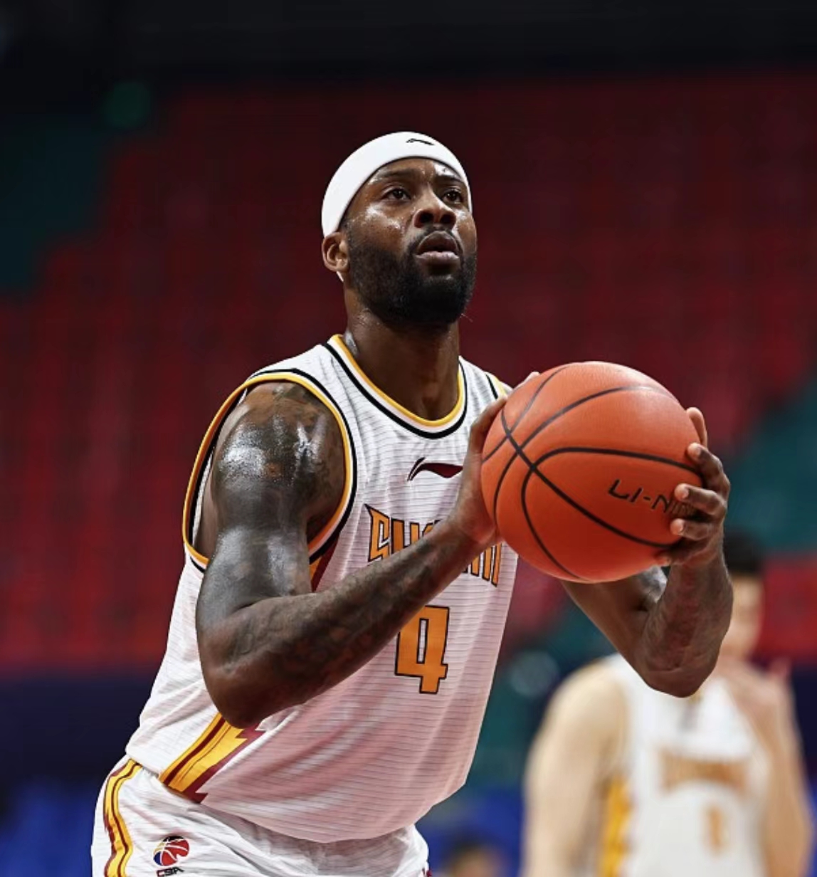 乔纳森·西蒙斯