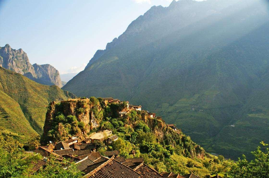  p>宝山石头城位于 a target="_blank" href="/item/云南省/18664752"