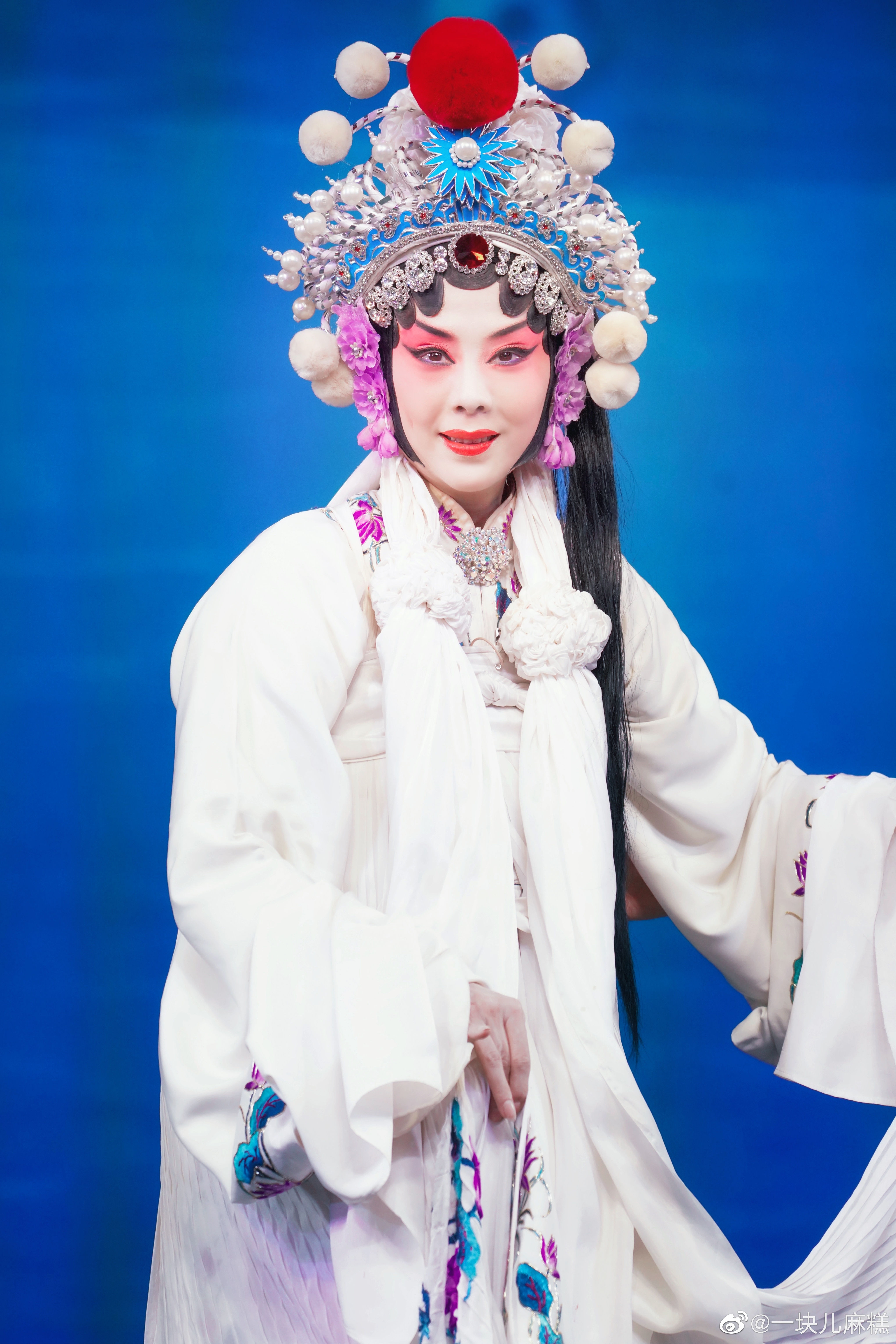 wxd">王怡,女, a target="_blank" href="/item/北京京剧院/3060796"