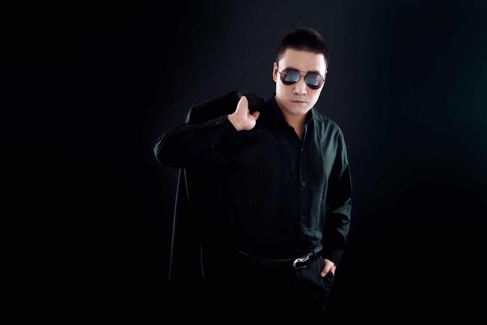  p data-id="go07wx7edy">李阳,巨人学校街舞 breaking教师,曾在许多