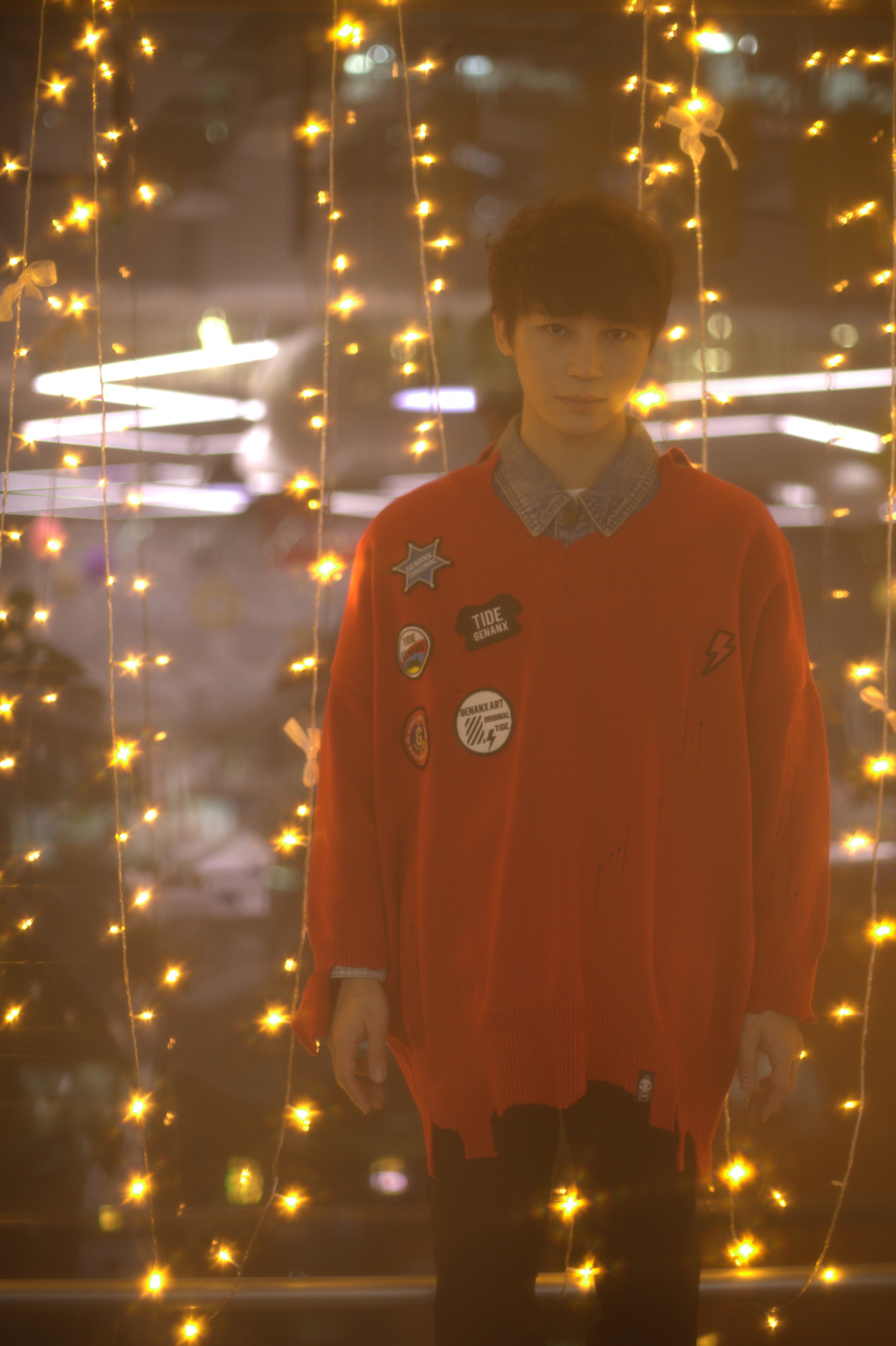 陈一天,1997年4月20日出生于山东,后移居广东,中国内地男演员,歌手