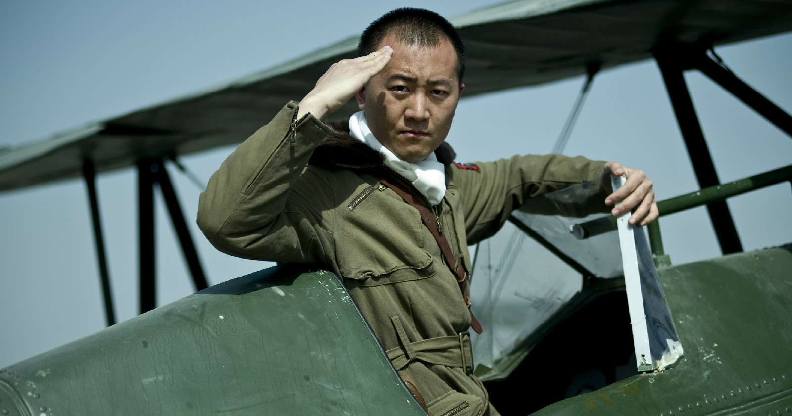  p data-id="gnwz6qisgs">王磊,空政电视艺术中心演员.