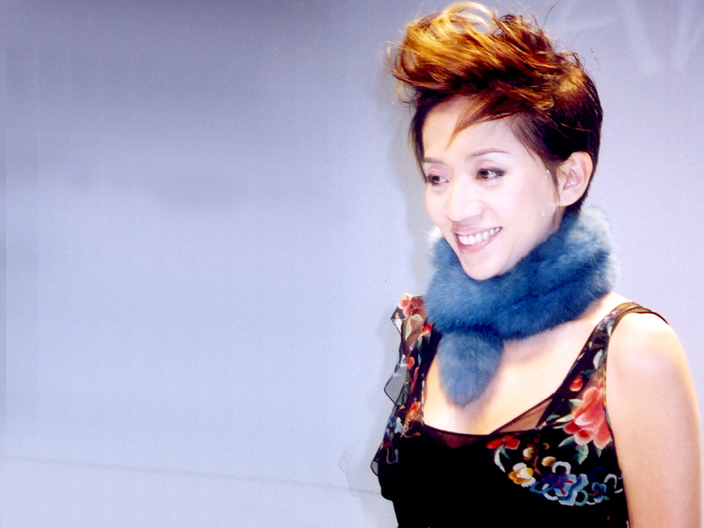  p>《交出我的心》是 a target="_blank" href="/item/梅艳芳/230174"