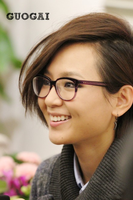  p>周笔畅,1985年7月26日出生于湖南省长沙市,华语流行乐女歌手,词曲