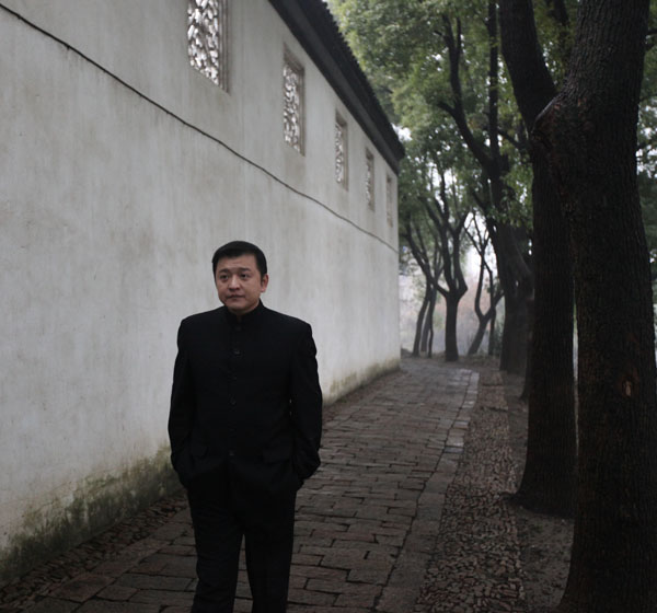  p>赵屹鸥,1966年8月5日出生于上海市,毕业于 a target="_blank" href