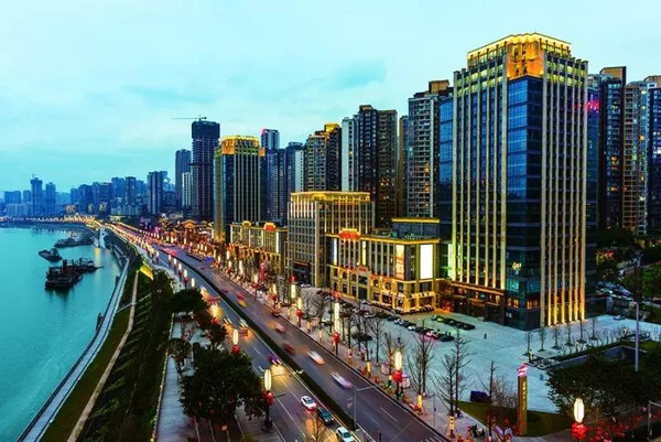  p data-id="gnwfifyzuw">鎏嘉码头项目位于江北区北滨路黄花园大桥段