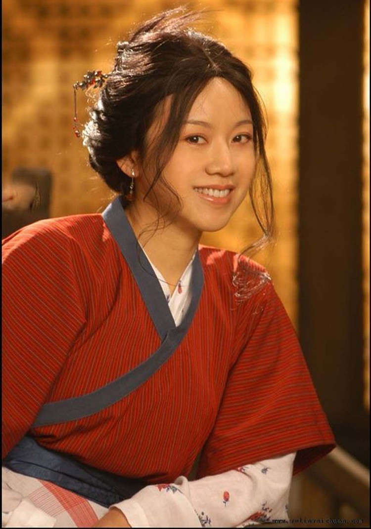 闫妮