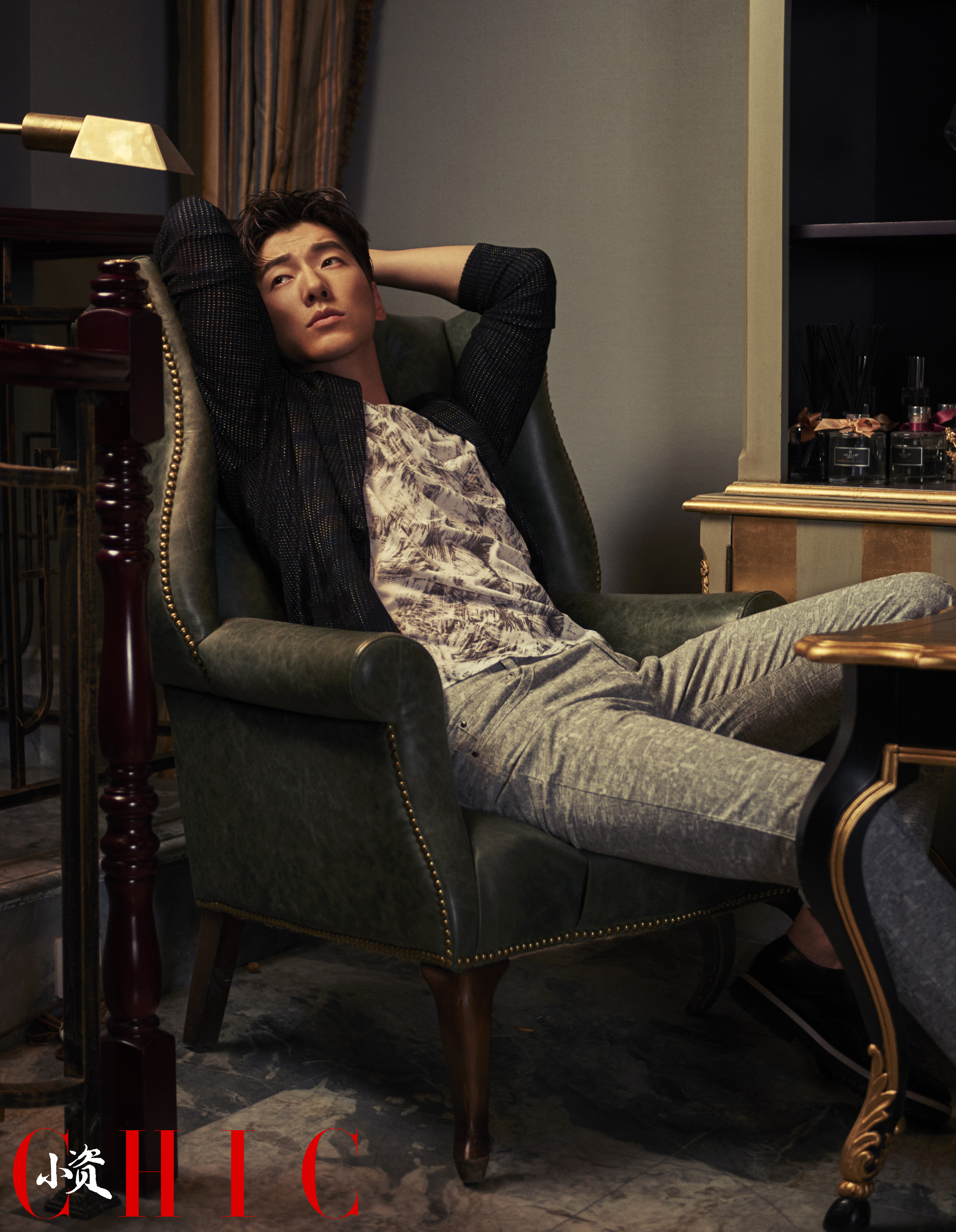 p>张亮(sean),原名张振锁,1982年3月26日出生于北京市,华语影视男演员