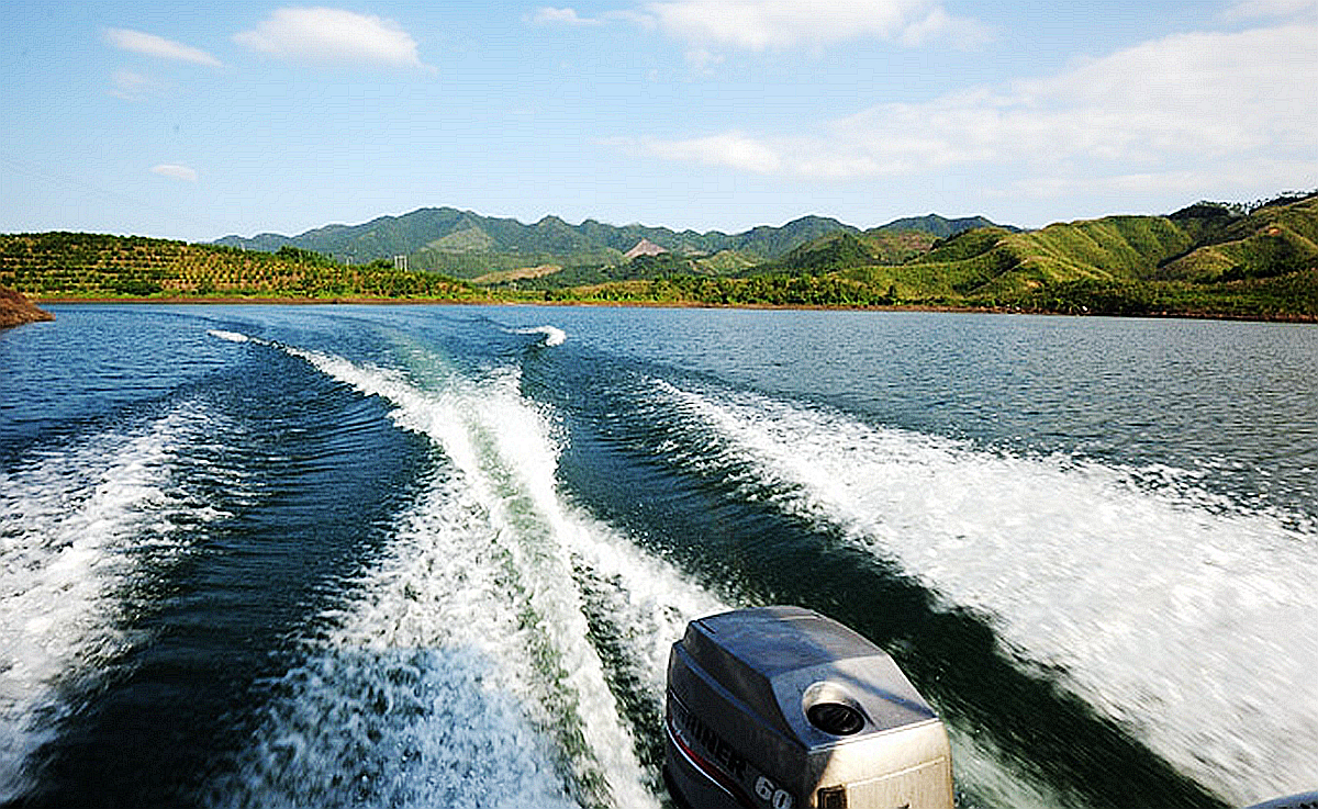 广东阳春市花滩森林公园