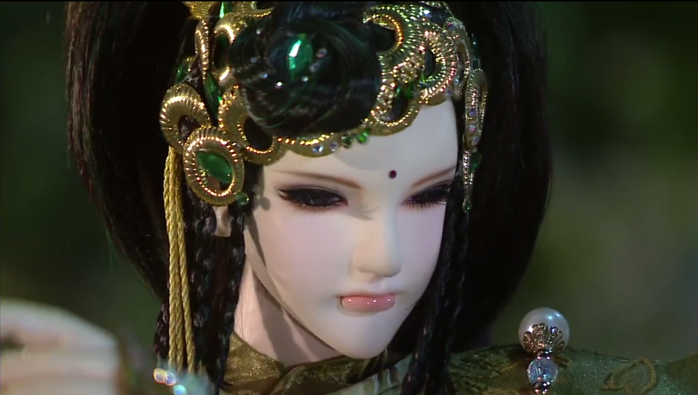 >红尘雪,女,是《 a target="_blank" href="/item/霹雳布袋戏/155118"