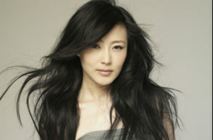  p>《万山之巅》是 a target="_blank" href="/item/徐千雅/6099881"