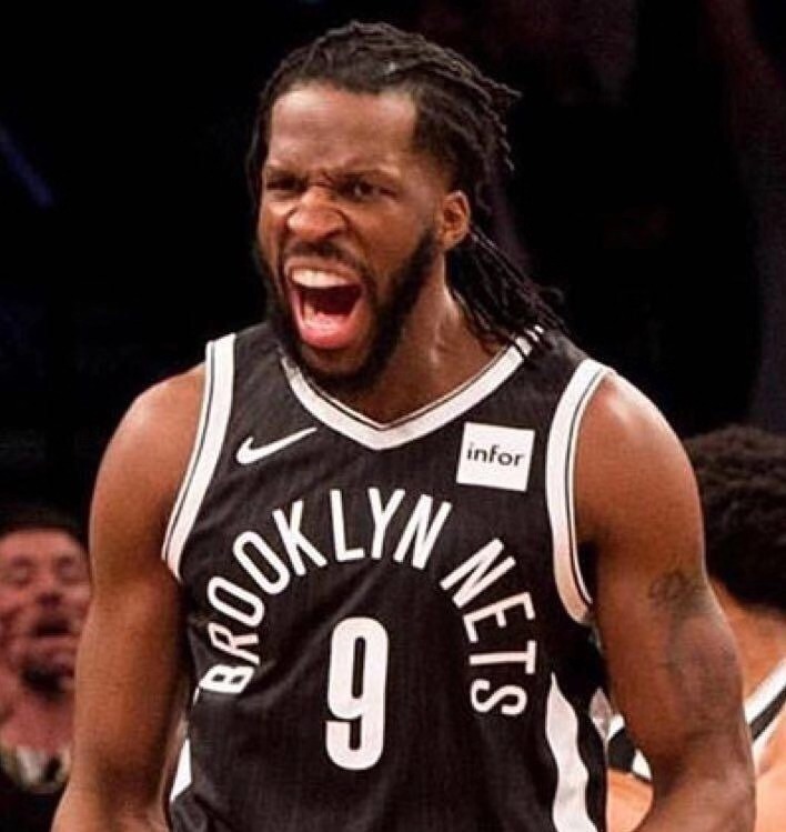 德马雷·卡罗尔