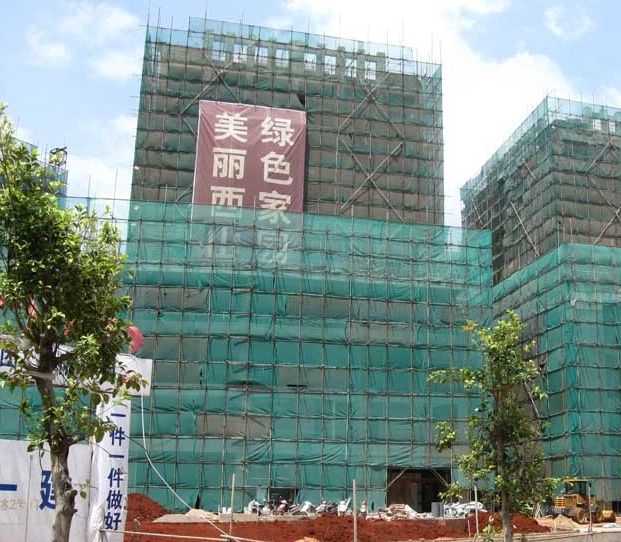  p data-id="gnxa30o1hj">万年花城,昆明市境内小区,位于嵩明新城中心