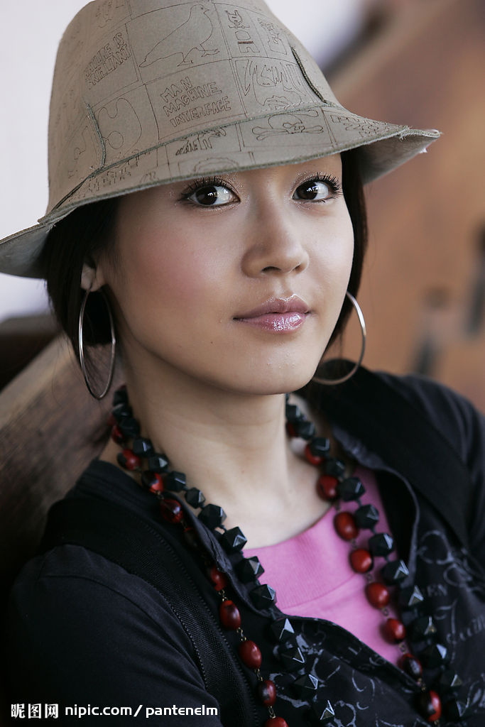  p>成宥利(sung yu ri),1981年3月3日出生于德国巴登,韩国女演员,歌手