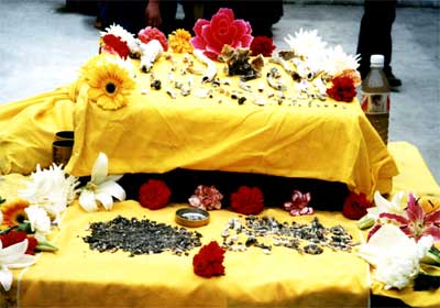  p>元音老人,俗名李钟鼎,生于1905年,去世于2000年,享年95岁.