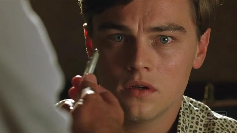  p>《猫鼠游戏》 i>(英语名:catch me if you can) /i>是梦工场电影