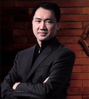">《往来千载》是2011年上海政通文学出版社出版的图书,作者是吕立新