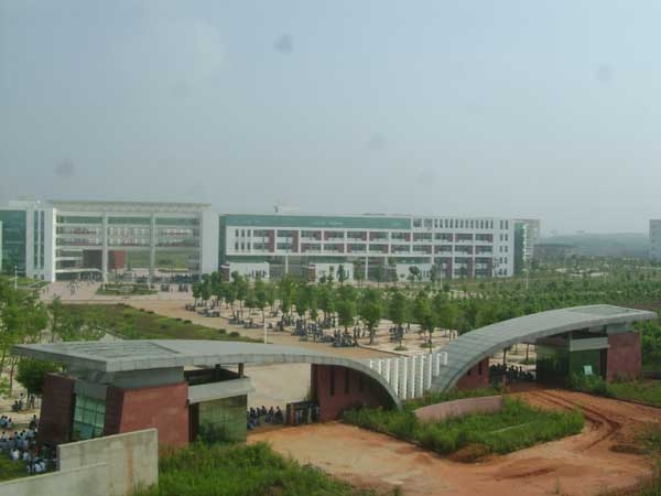 赣江职业技术学院