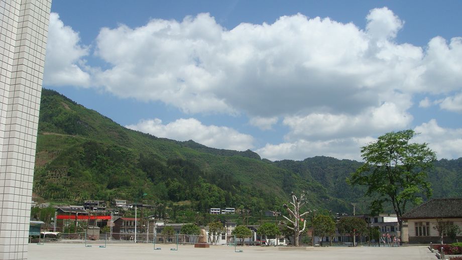 利川市第四中学