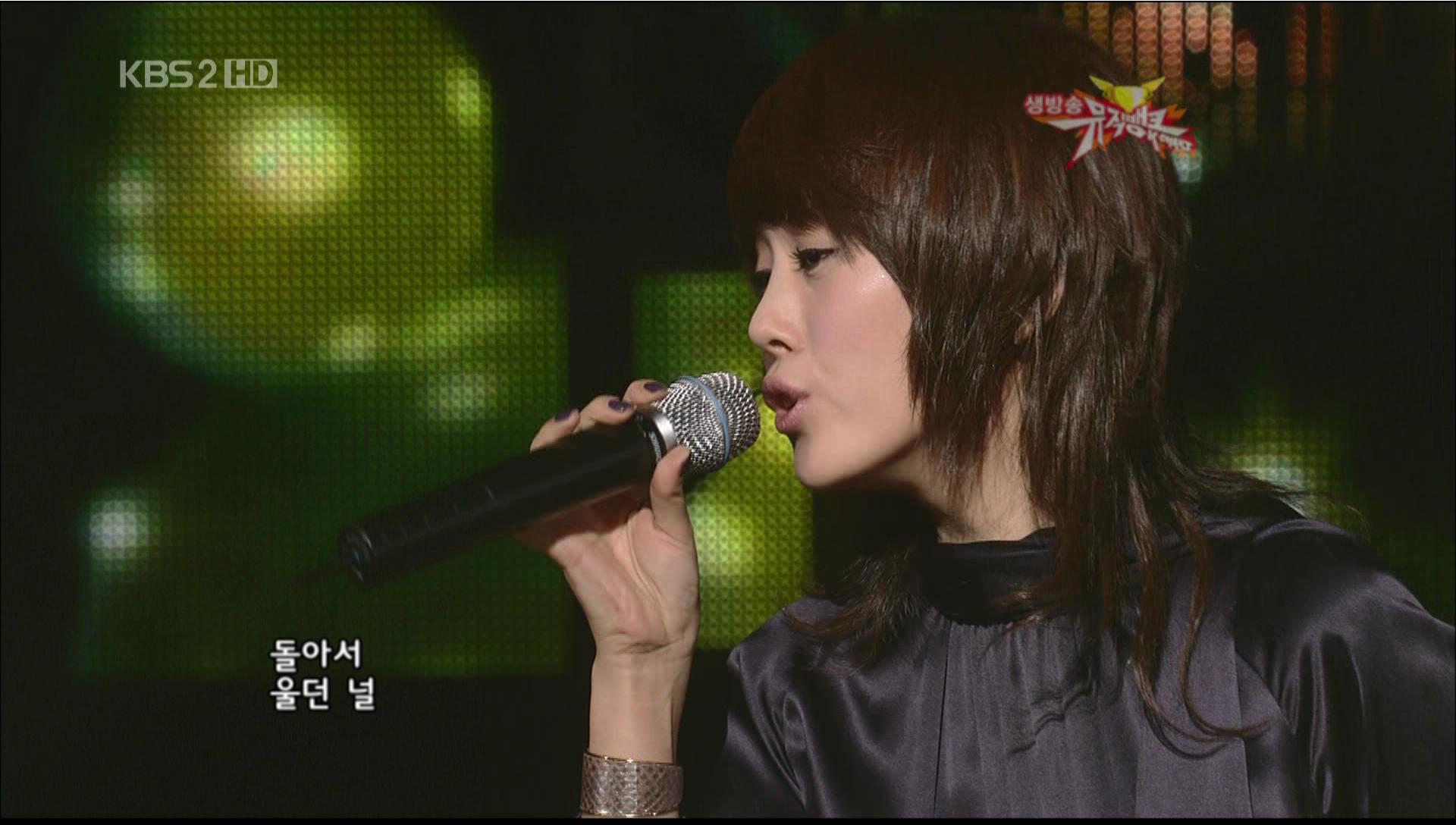  p>李秀英,1979年4月12日出生于首尔,韩国民谣女歌手.