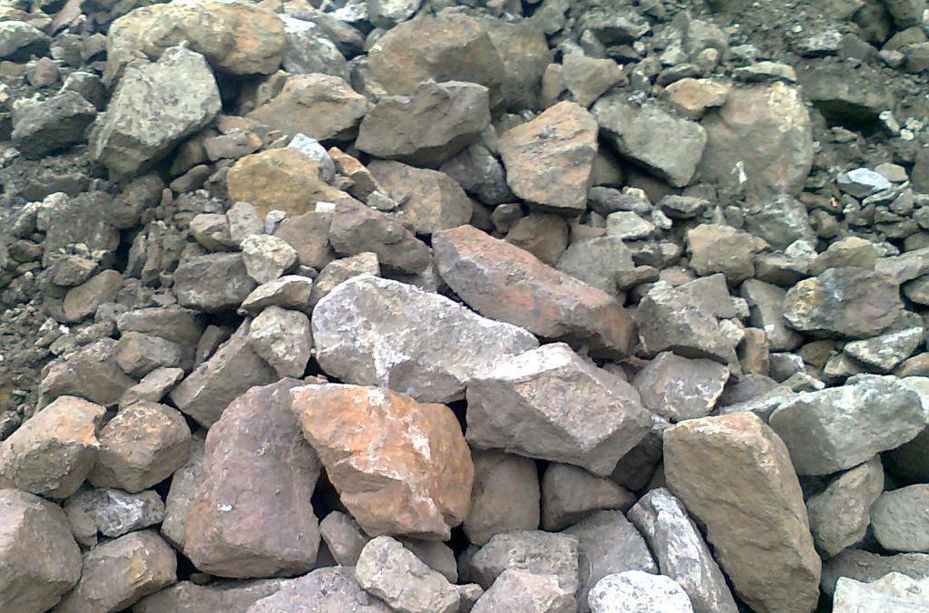  p>商品矿石广义上就是指用来作为商品出售的矿石.