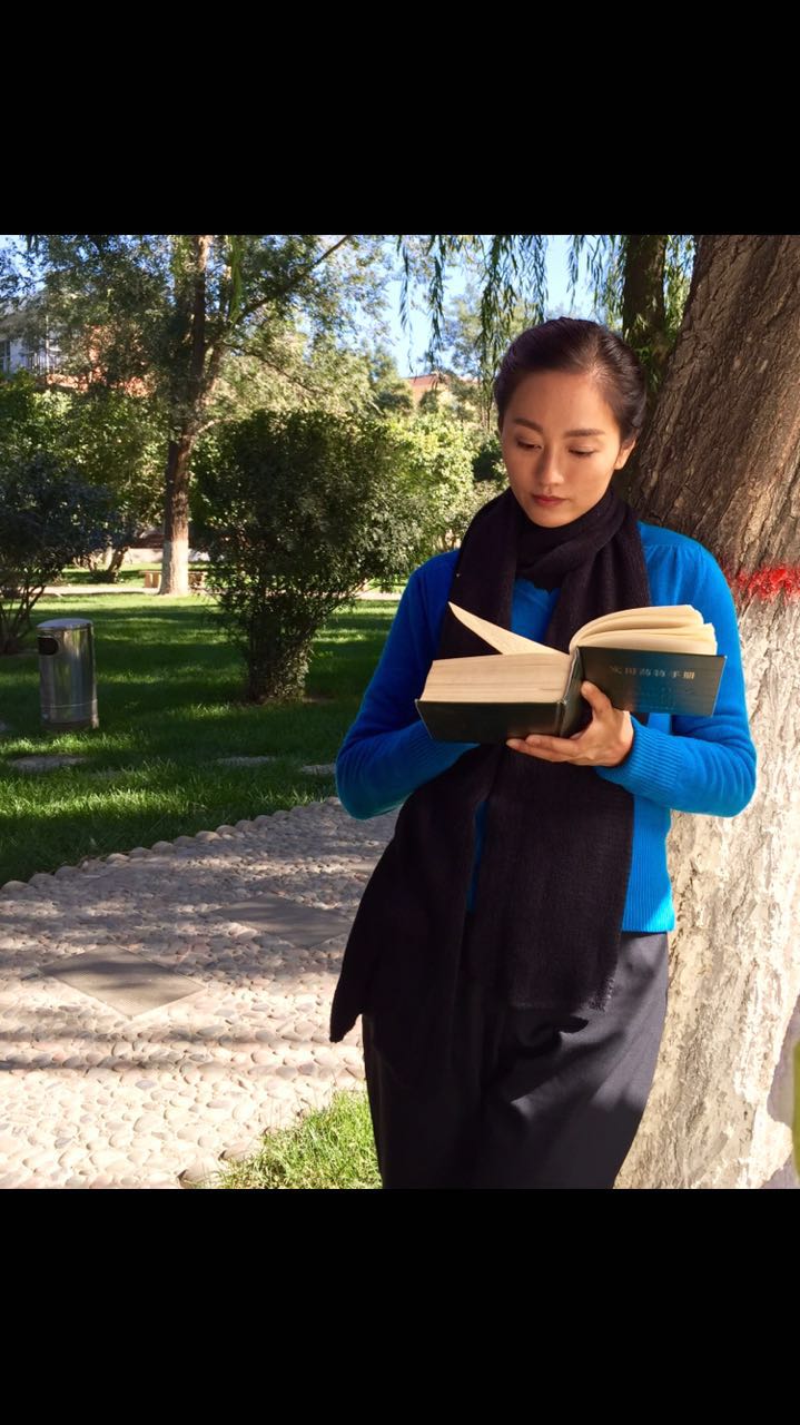  p>郑心潼,1984年11月15日出生于浙江省杭州市,毕业于北京电影学院12