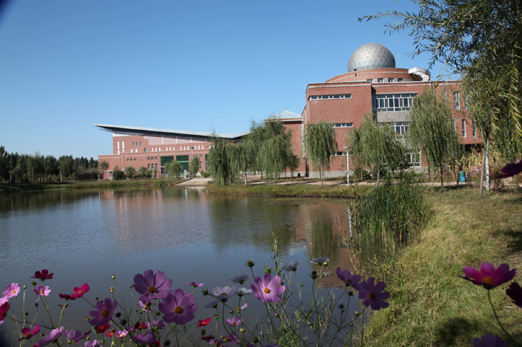  p>牡丹江市第一高级中学,简称牡丹江一中,位于黑龙江省东南部 a href