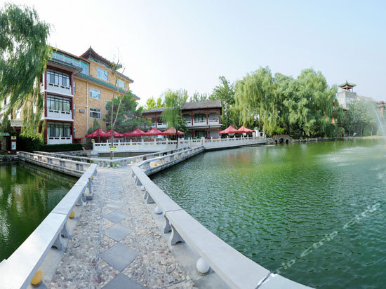 北京四川龙爪树宾馆