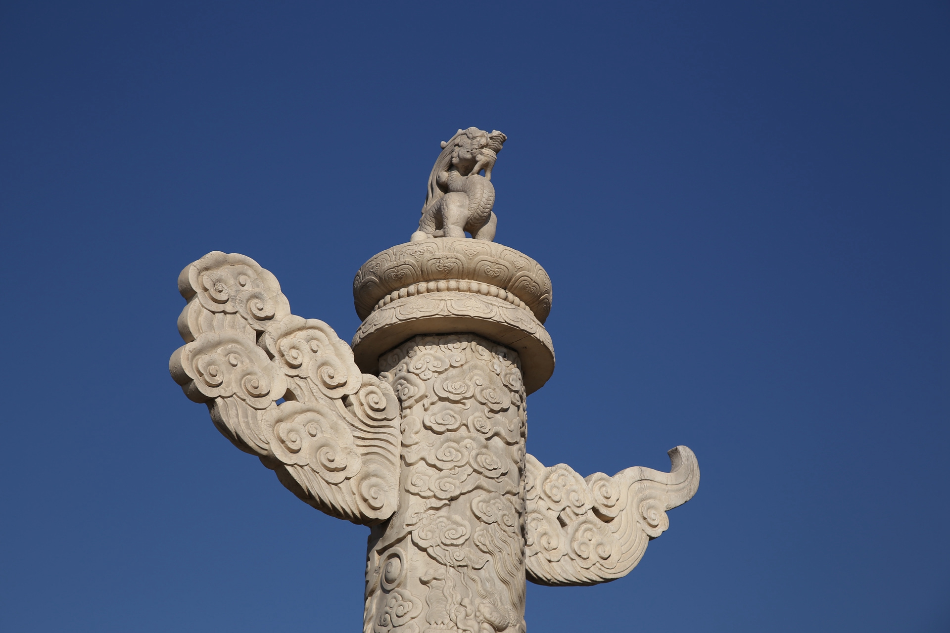  p>犼又名朝天吼,有版本说其为古代中国传说中龙生九子之一.