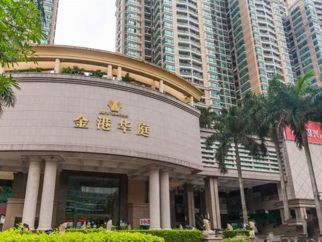0vz">金港华庭位于 a target="_blank" href="/item/深圳市/11044365"