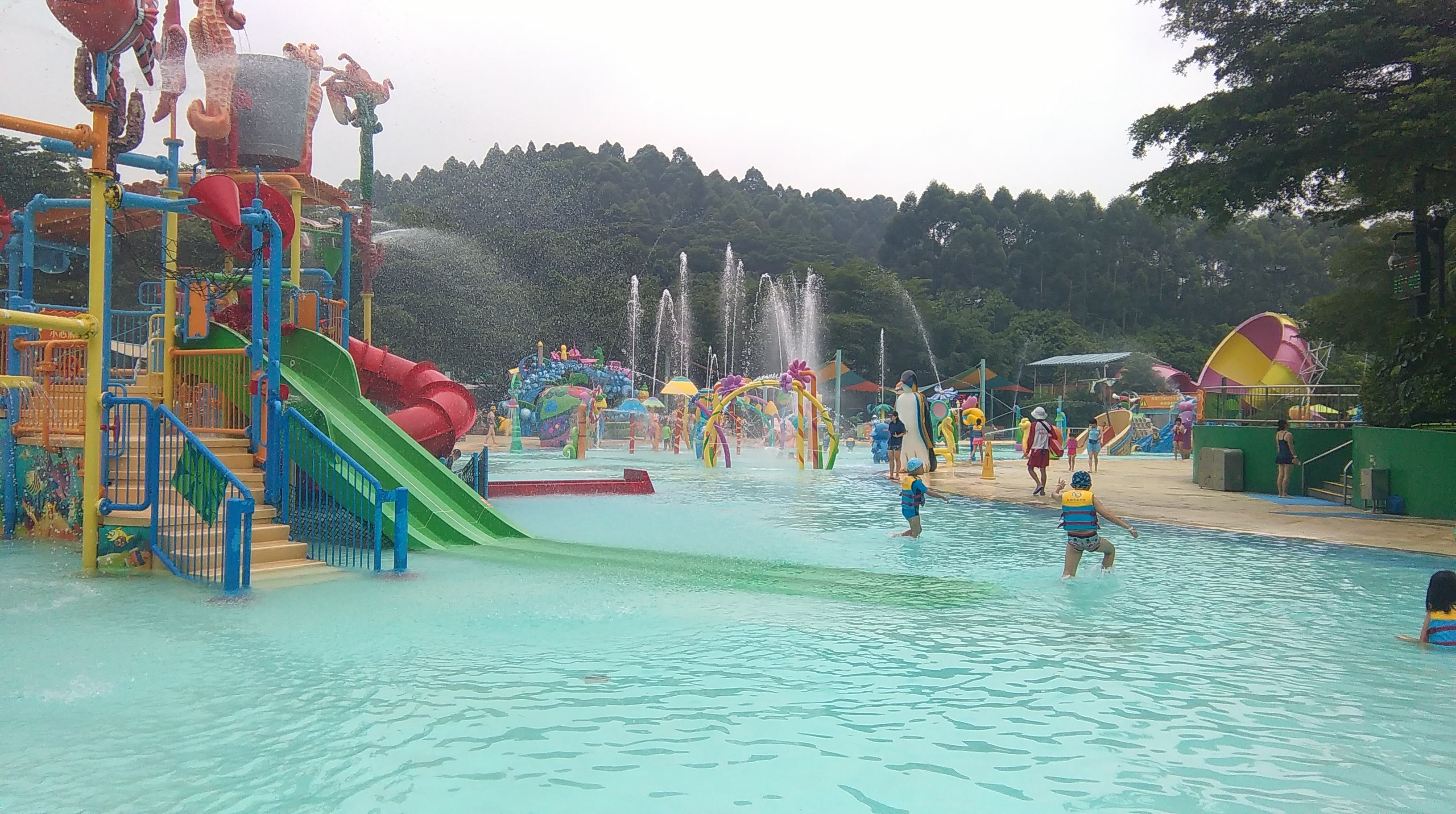  p>长隆水上乐园是全国著名,世界知名的 a target="_blank" href="