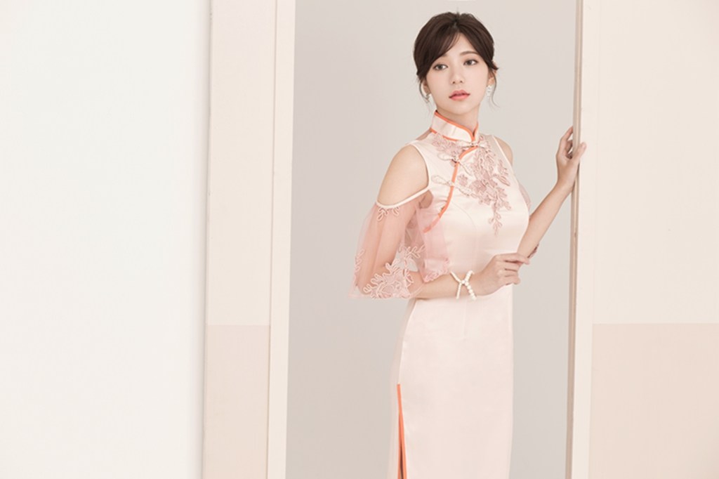  p>郭雪芙(puff kuo),1988年6月30日出生于台湾省新北市,华语影视女