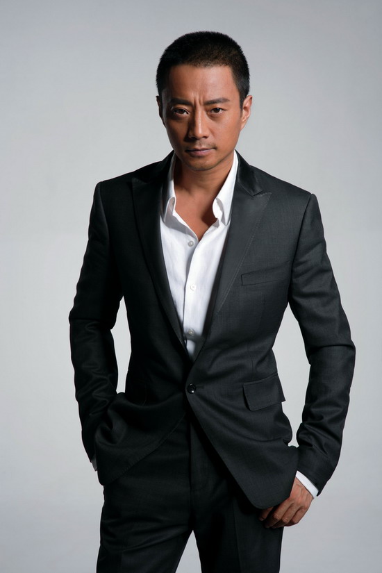 1963年12月19日出生于北京市,祖籍陕西省西安市蓝田县,中国内地男演员