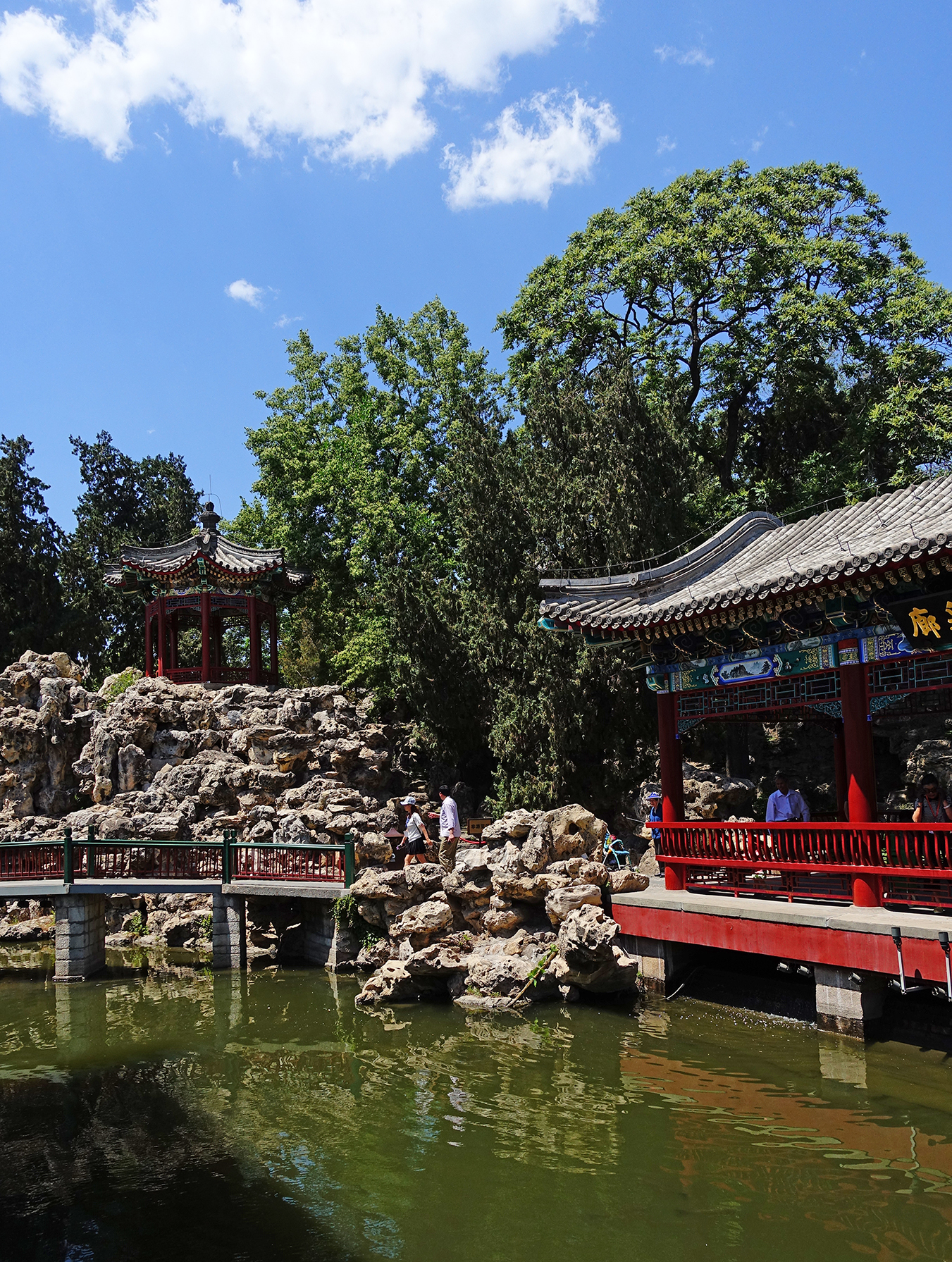  p data-id="gnwgg75jir">西苑三海,位于北京皇城之西,由北海,中海