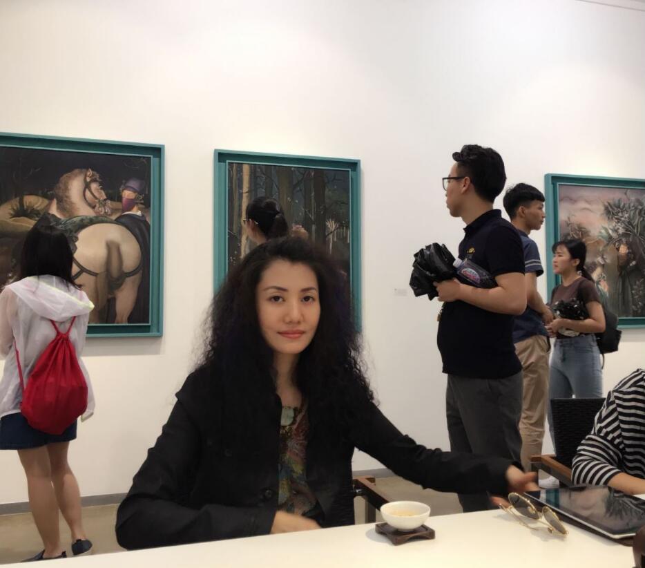  p data-id="go2eugiti3">付瑶,别名傅瑶,出生于内蒙古,毕业于 a