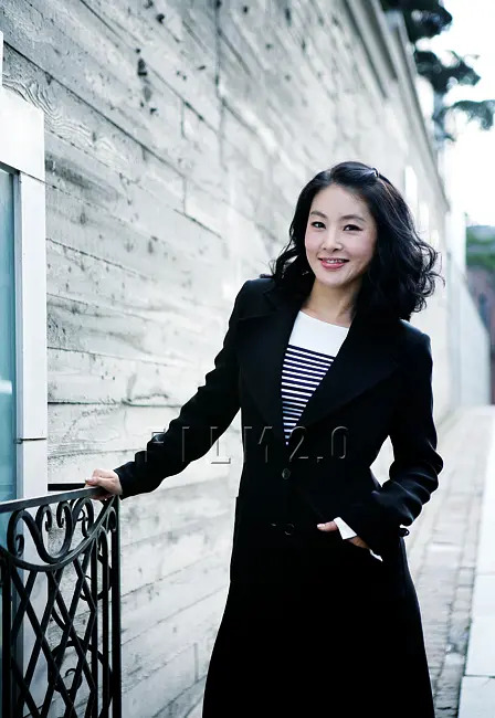 朴智英(         ,park ji young),1969年12月8日出生于韩国全罗北道