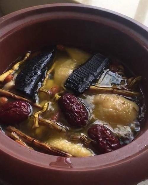 灵芝三七清鸡汤