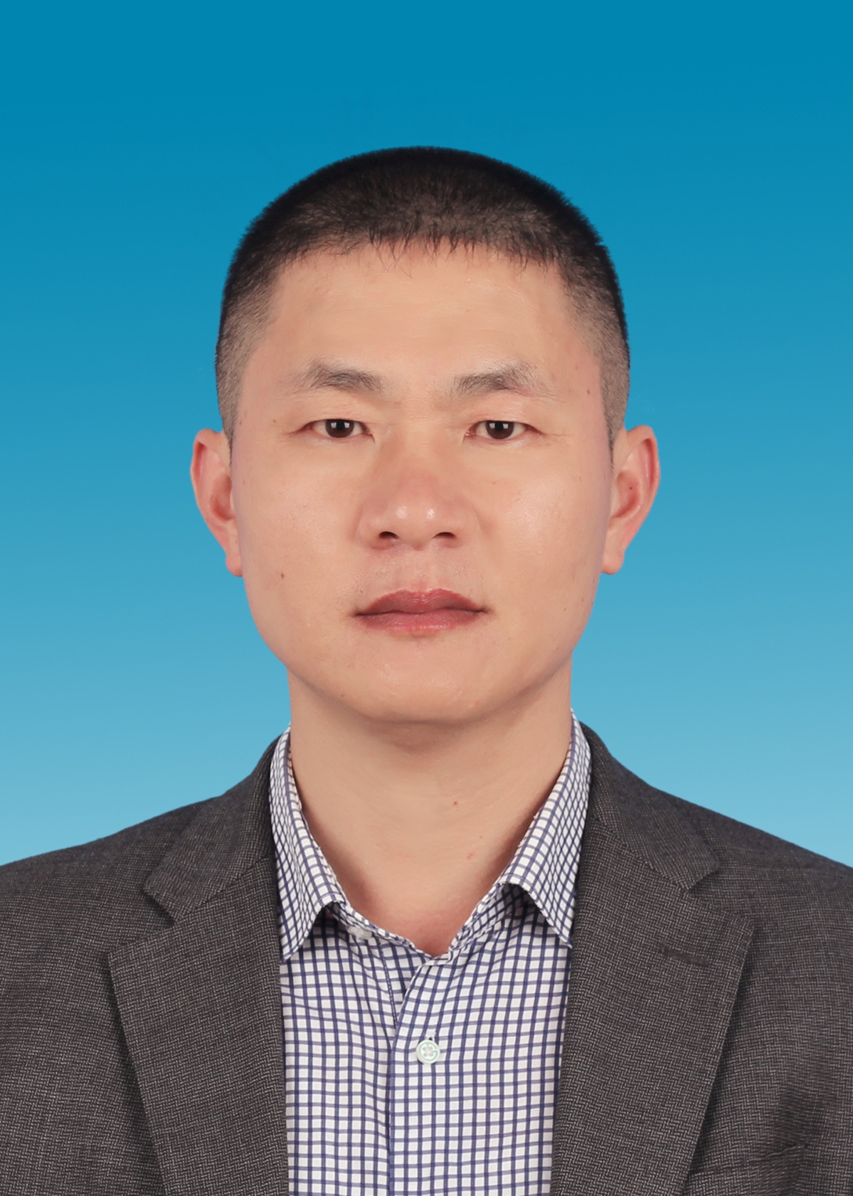  /p> p data-id="twafpvgsivab">现任浙江省瑞安市发展和改革局党委