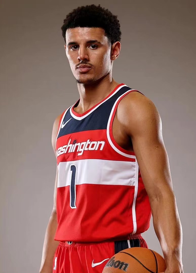 约翰尼·戴维斯