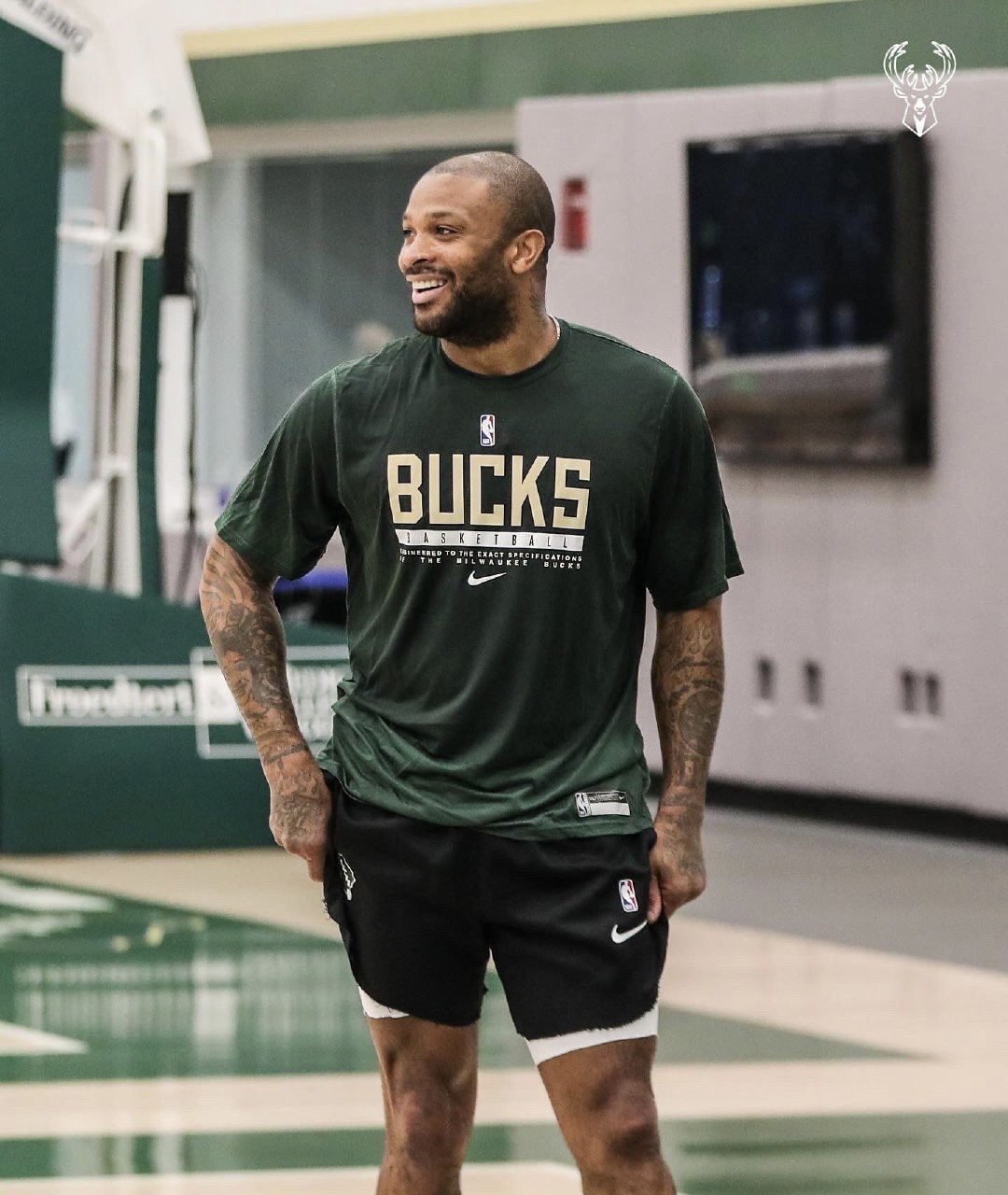 tucker),1985年5月5日出生于 a target="_blank" href="/item/美国