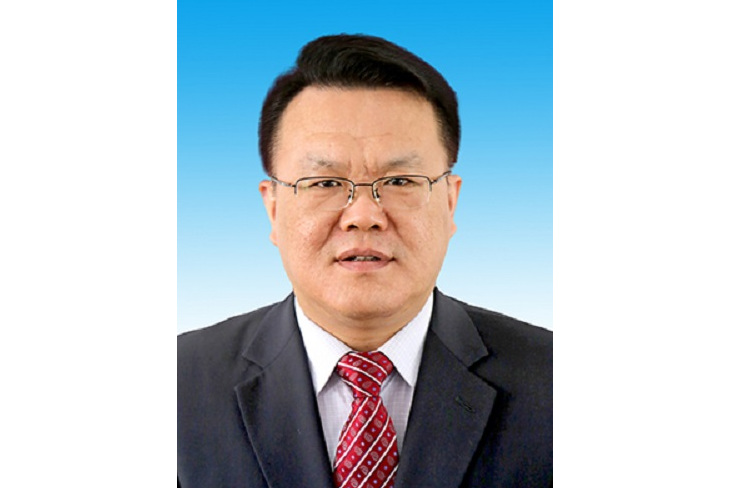  p data-id="gn0e7vx07n">尹鹏,男,汉族,曾任山东省烟台市委副秘书长