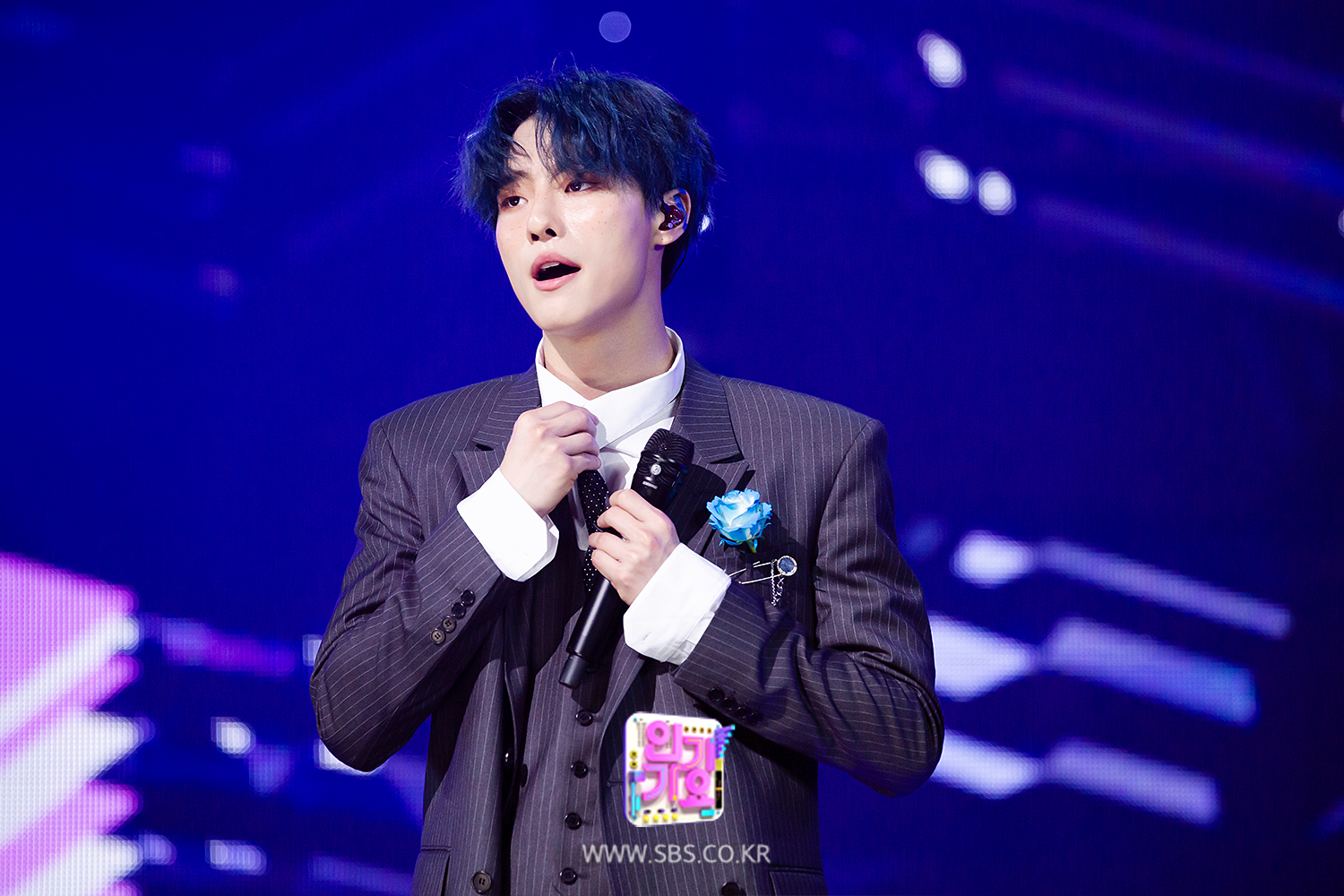 中韩男子演唱组合 a target="_blank" href="/item/uniq/15764205"