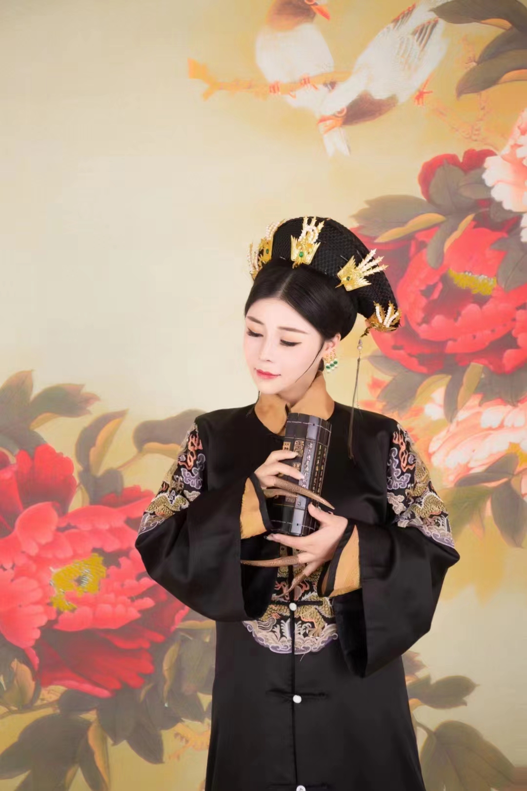  p data-id="tlgeiqnlyzmk">王珊,出生于湖北省,中国内地影视女演员, 