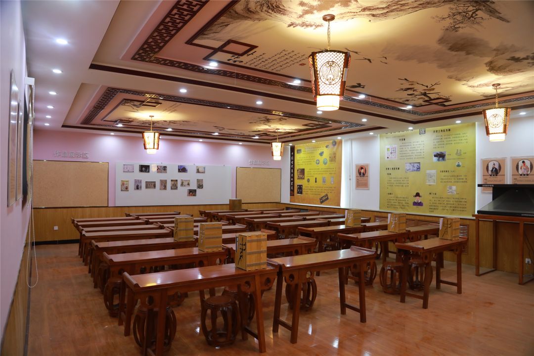  p>北镇市高级中学(beizhen senior high school)是辽宁省重点中学,省