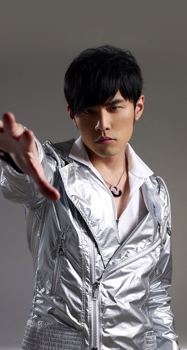  p>周杰伦(jay chou),1979年1月18日出生于台湾省新北市,祖籍福建省
