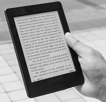 Amazon Kindle Paperwhite 3_百度百科